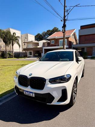 BMW X4 2.0 16V GASOLINA XDRIVE30I M SPORT STEPTRONIC BMW X4 2.0 16V GASOLINA XDRIVE30I M SPORT STEPTRONIC